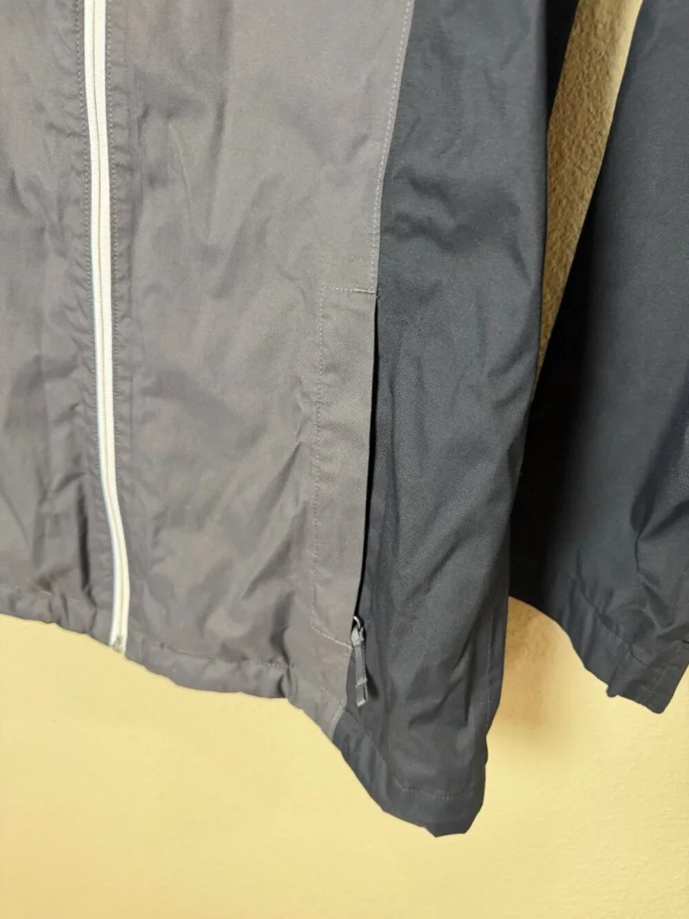 The North Face Girls' Triclimate Jacket Black Grey & Hot Pink Size XL